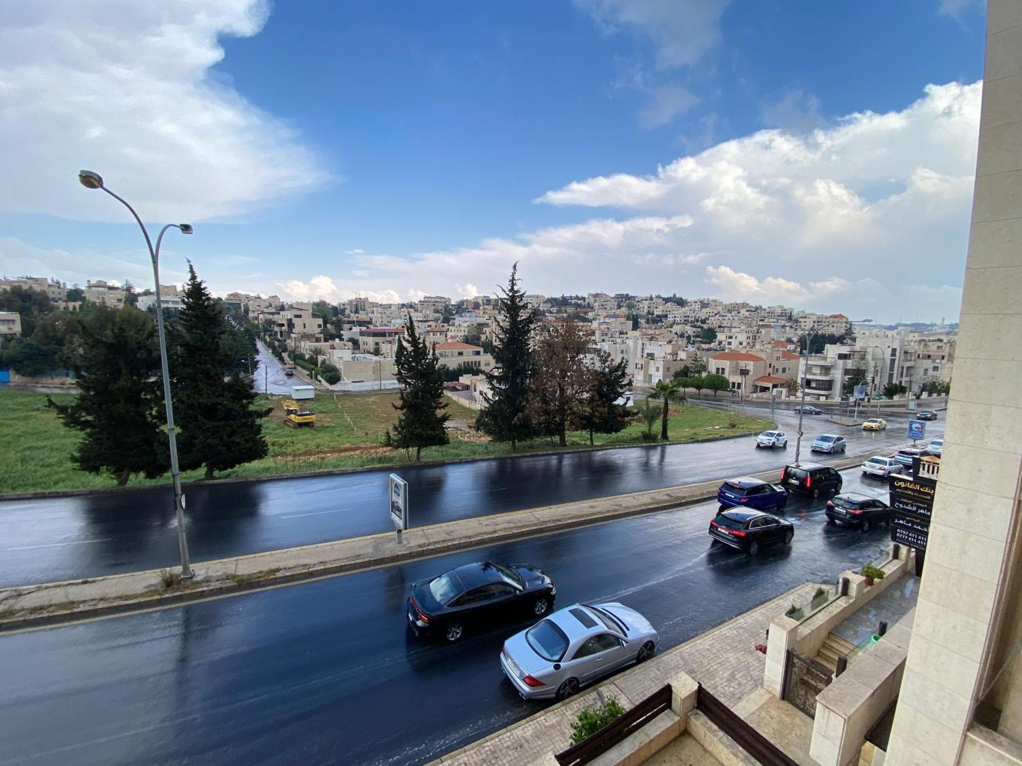 Dair Ghbar Apartment アンマン 部屋 写真